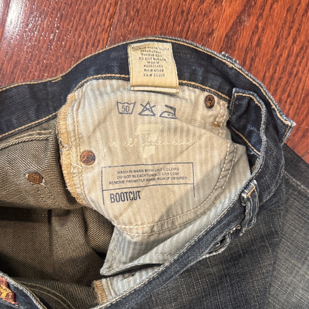7 For All Mankind Distressed Bootcut Jeans - Picture 5 of 6